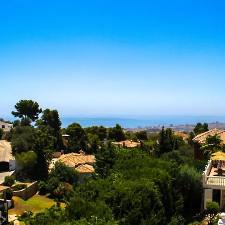 Villa 4 Bedroom Mijas Pueblo With Pool & Bbq Malaga