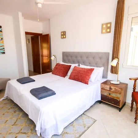 Βίλα 4 Bedroom Mijas Pueblo With Pool & Bbq
