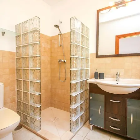 4 Bedroom Mijas Pueblo With Pool & Bbq * Μάλαγα